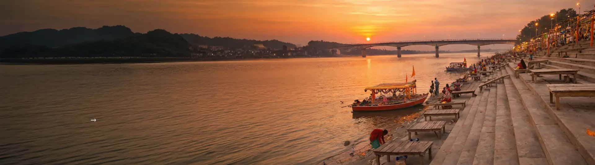 Book a tour package to Ayodhya, Varanasi, Prayagraj